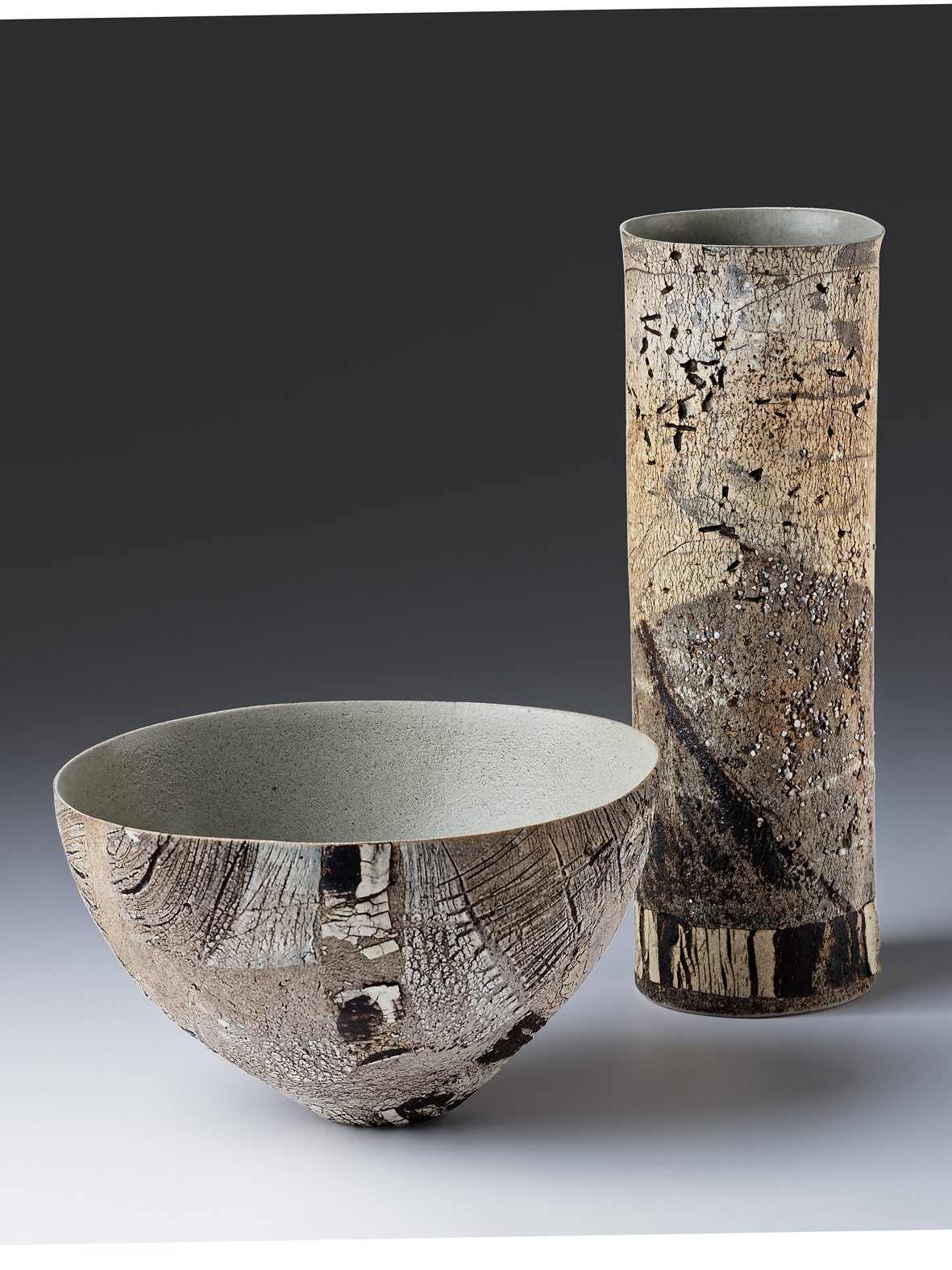 Schale und Zylindervase